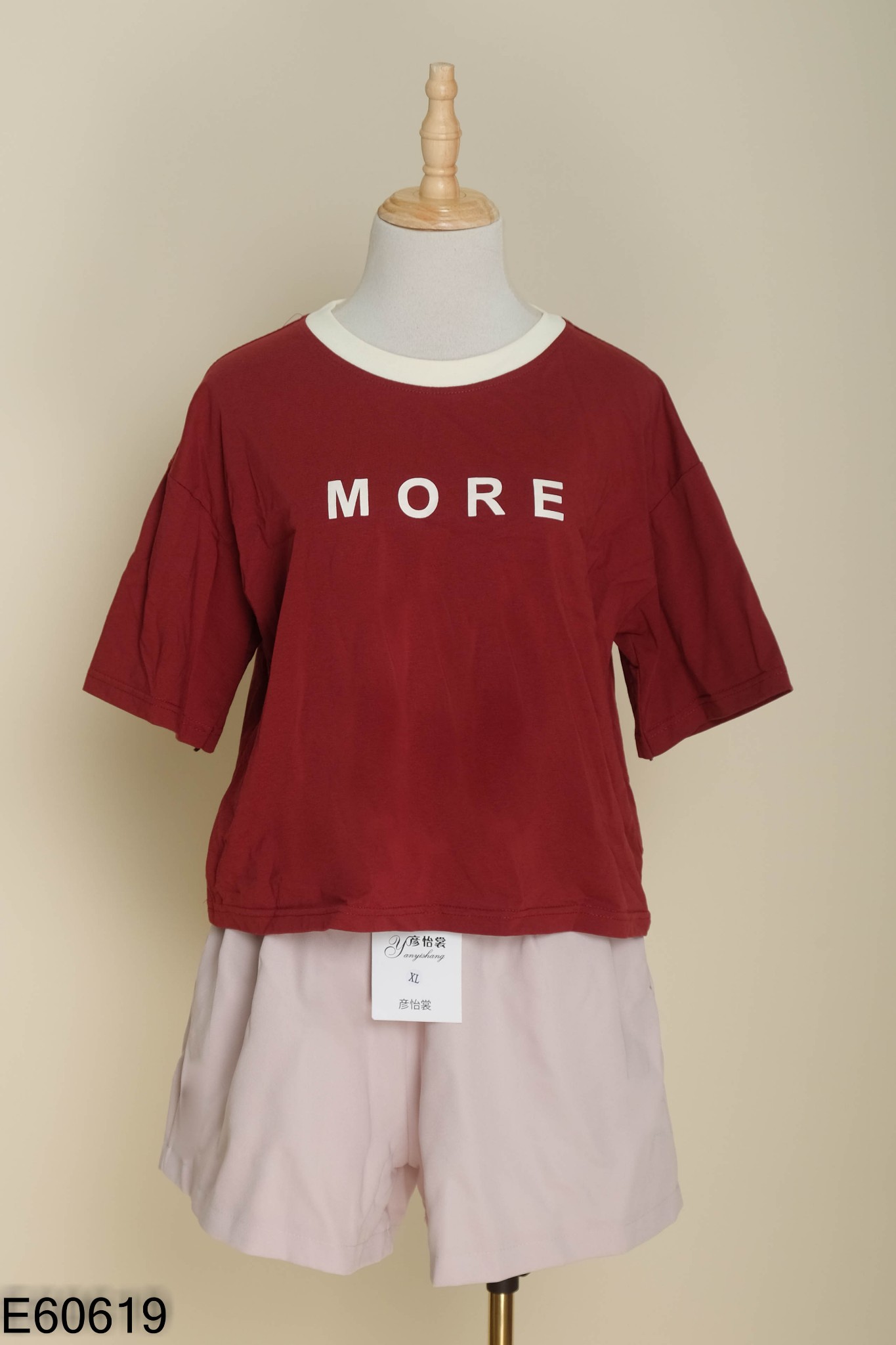 NEWTAG SET Áo đỏ chữ be + quần short