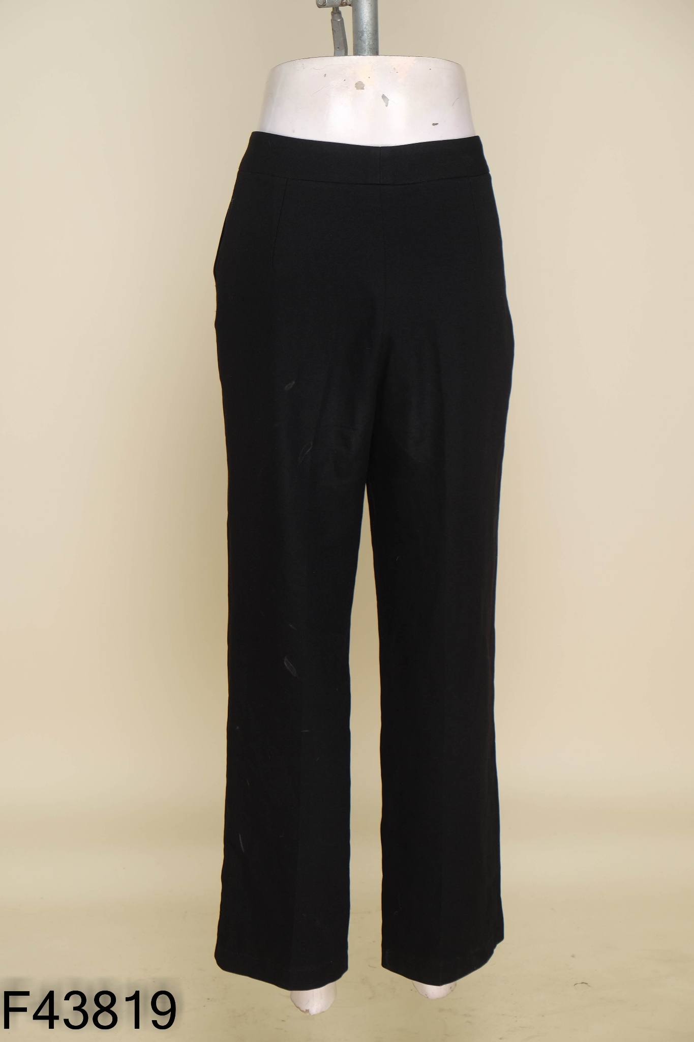 Quần VERO MODA đen ống rộng
