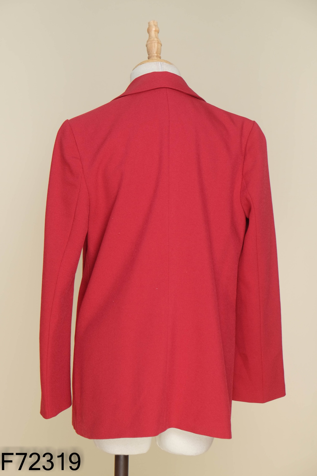 Blazer CCHAT đỏ phối khuy