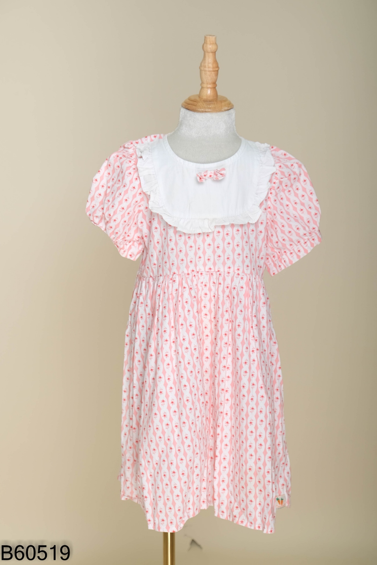 Váy hồng họa tiết KIDS