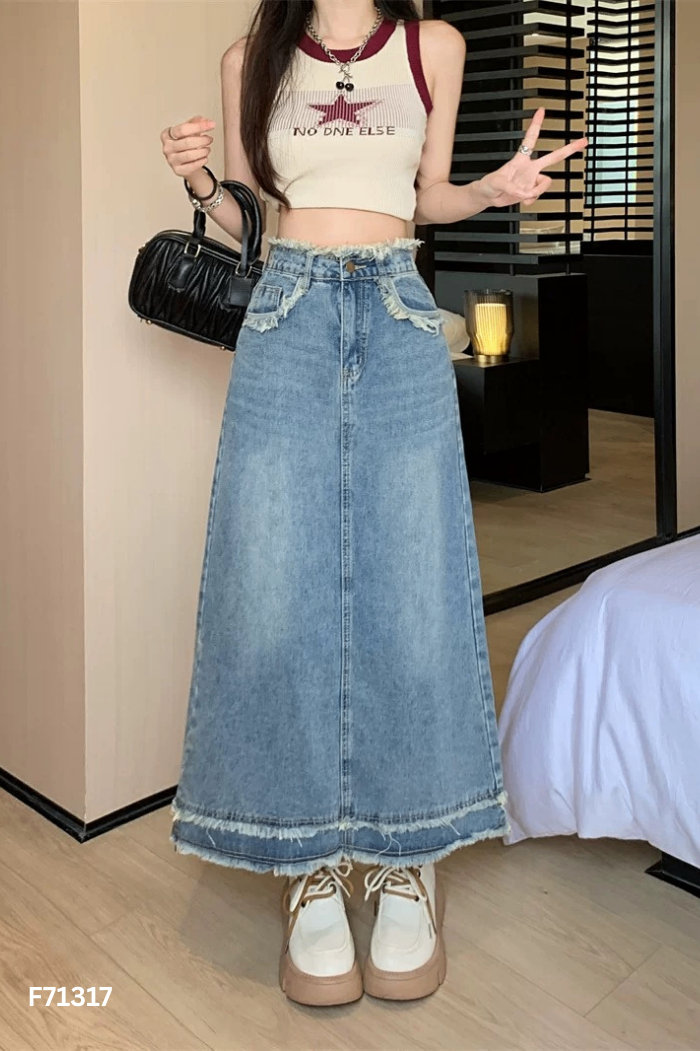 Chân váy jeans xan h viền tua rua