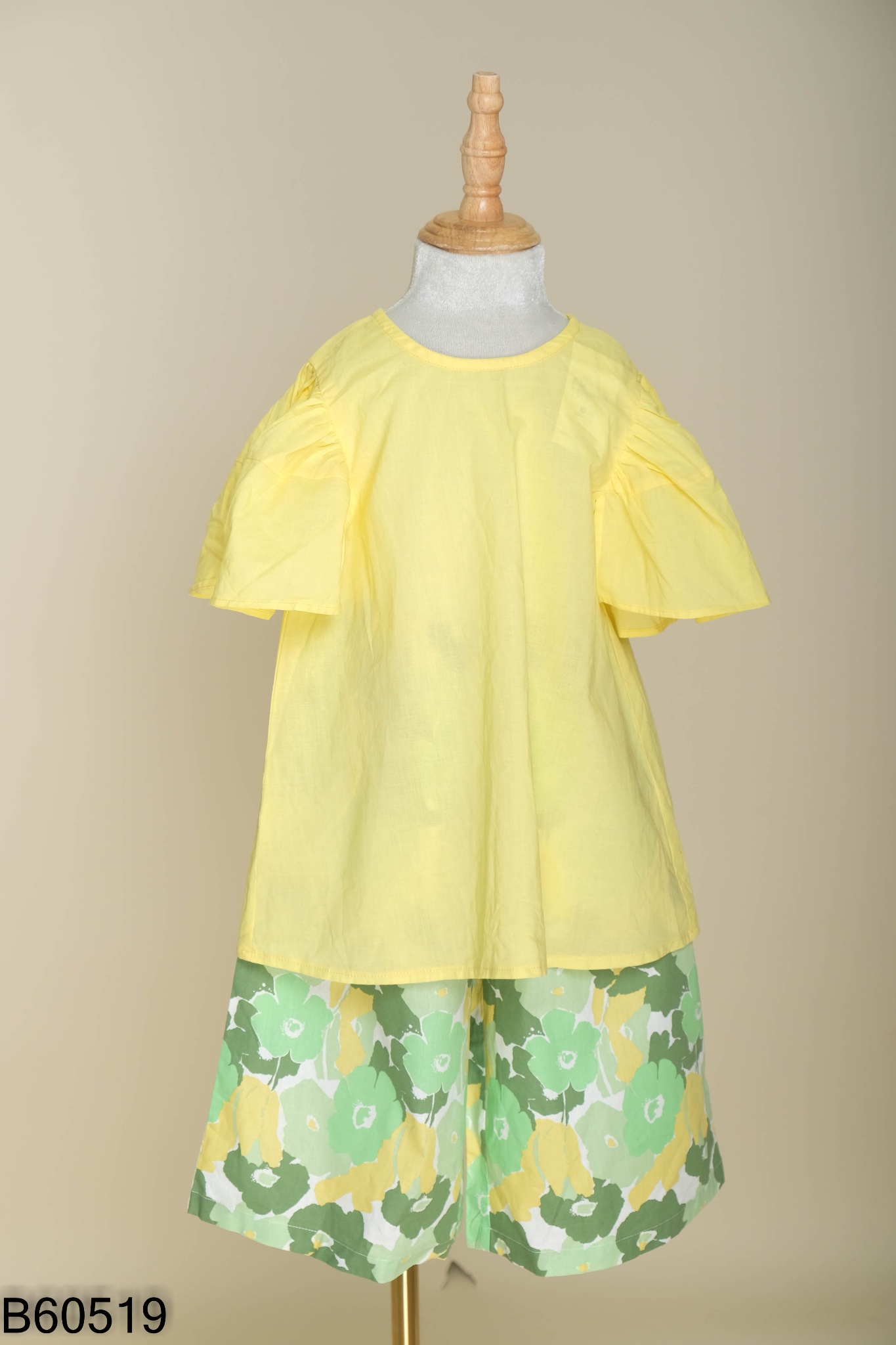 Set Áo vàng + quần hoa KIDS