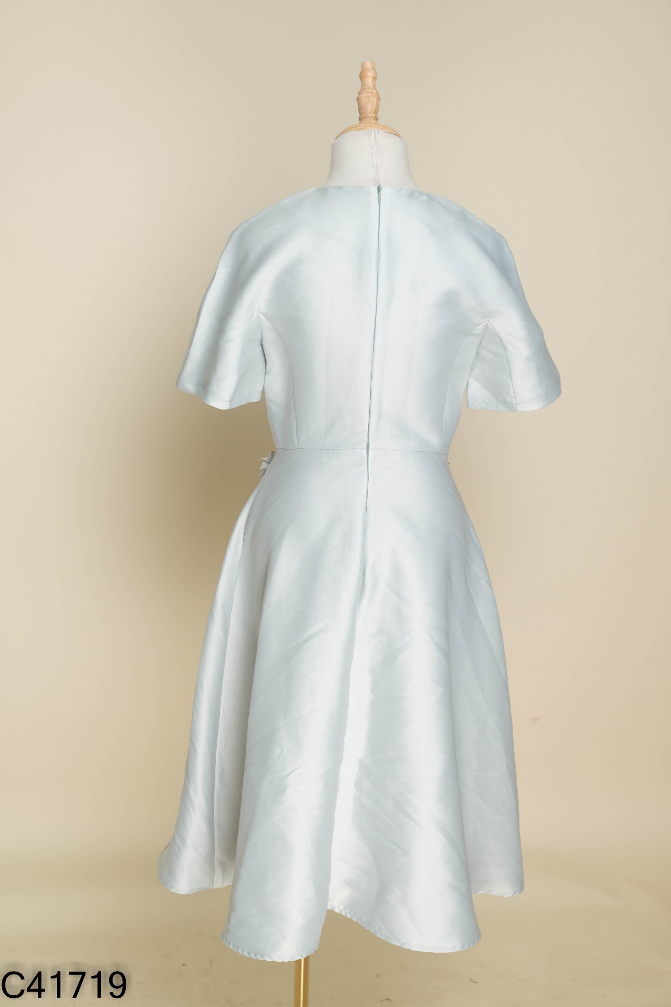 NEWTAG Váy HANH LE DESIGN xanh đính hoa