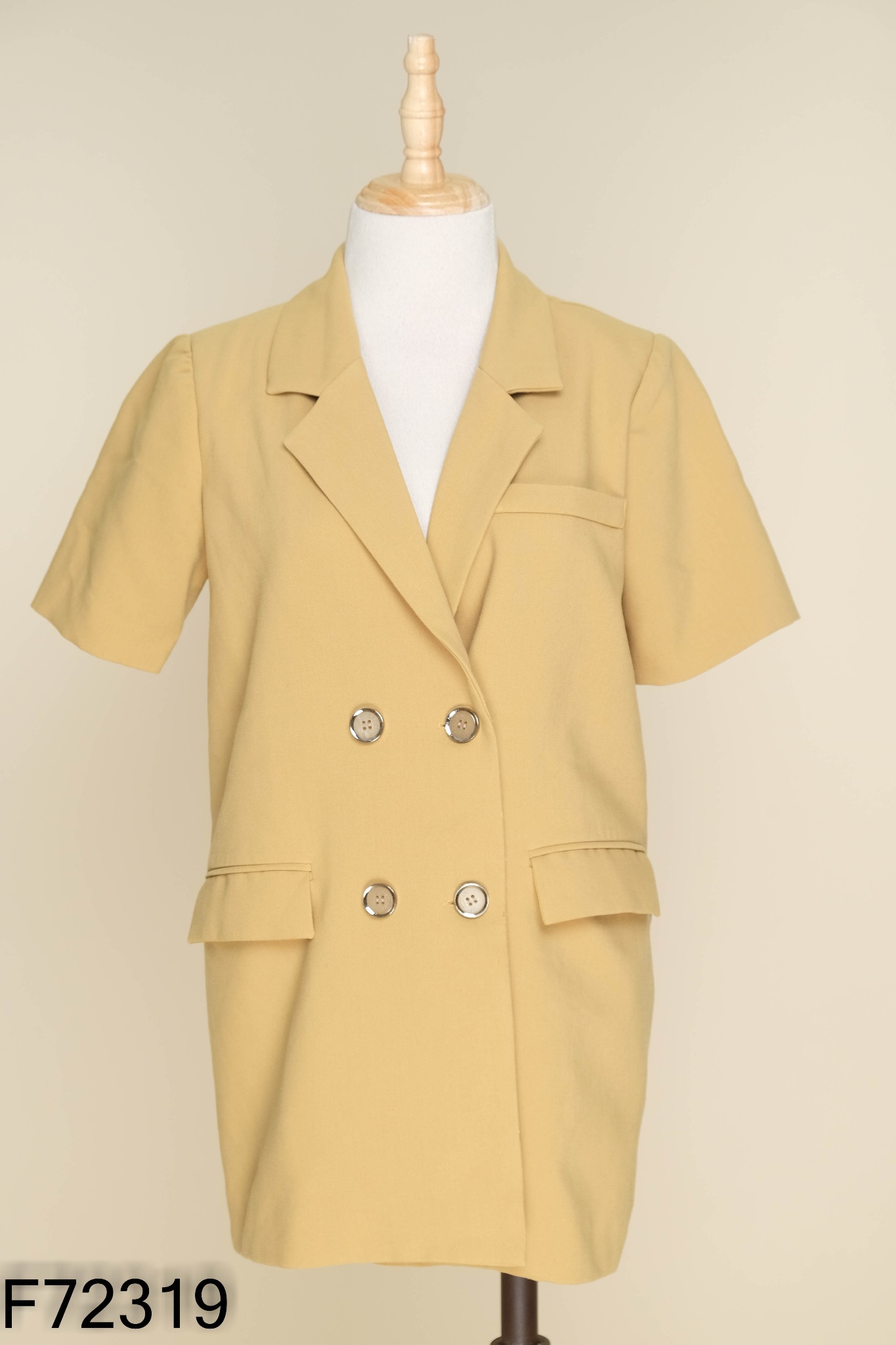 Blazer CCHAT vàng trơn
