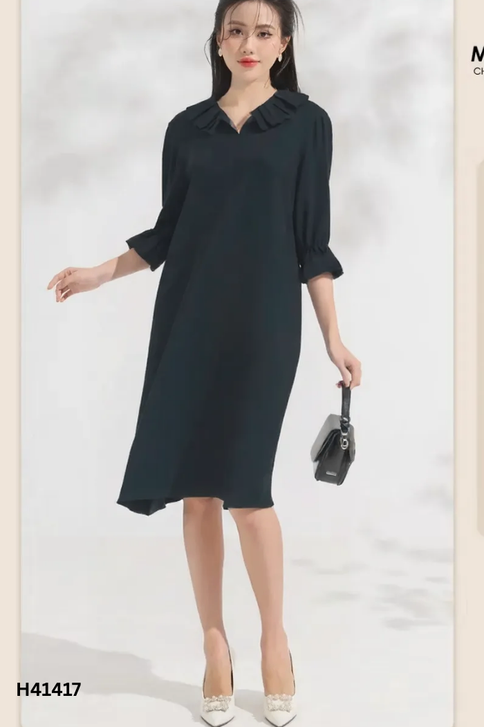 Váy xanh đen cổ dập ly