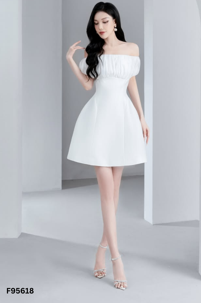 Váy DE NIO trắng dúm ngực