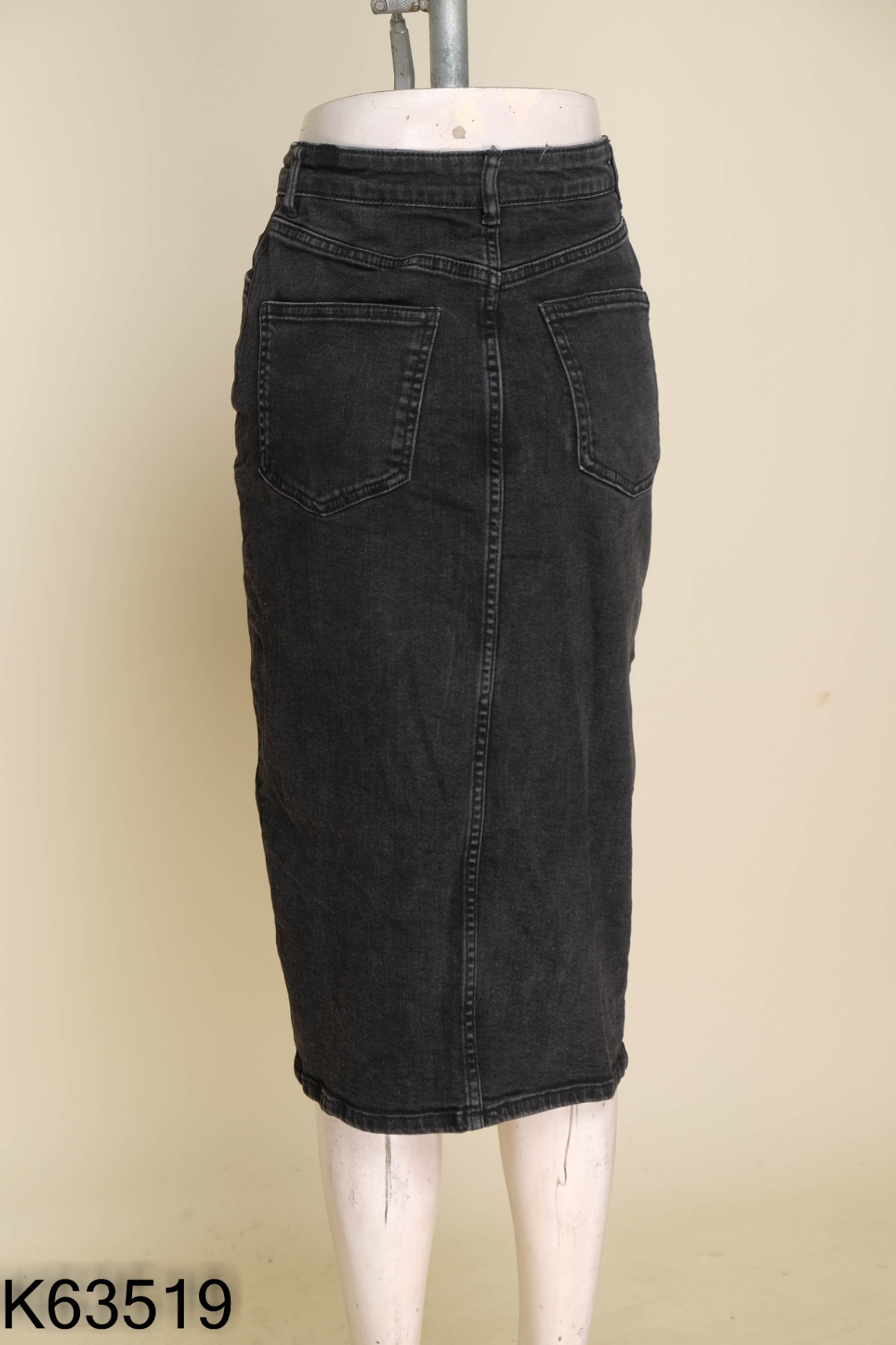Chân váy jeans ZARA xám đen