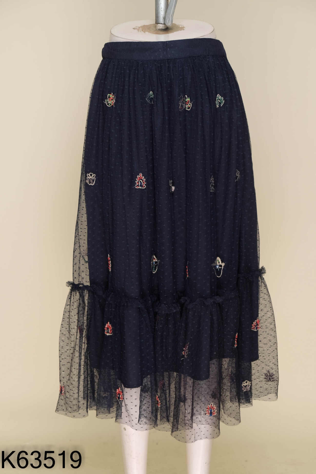 Chân váy lưới xanh than ZARA thêu hoa
