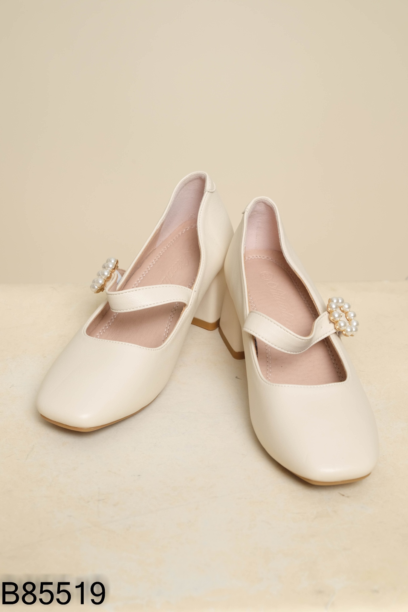 NEW Giày loafer búp bê be