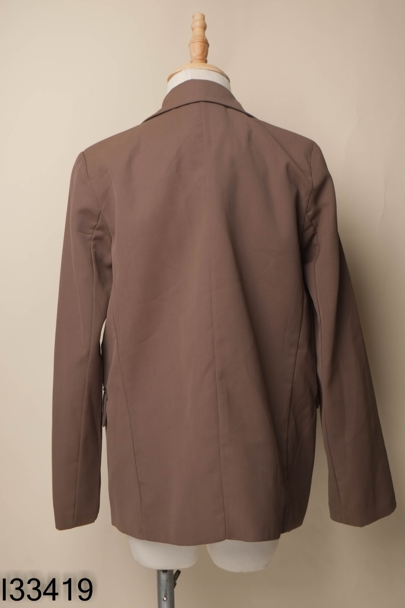 Blazer nâu phối khuy