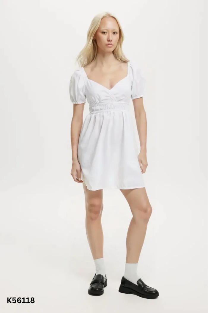 Váy COTTON ON trắng babydolll