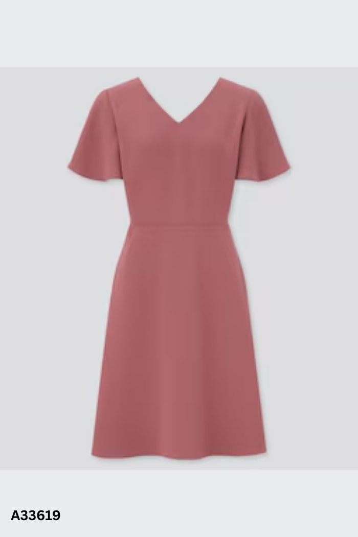 NEWTAG Váy hồng UNIQLO cổ V