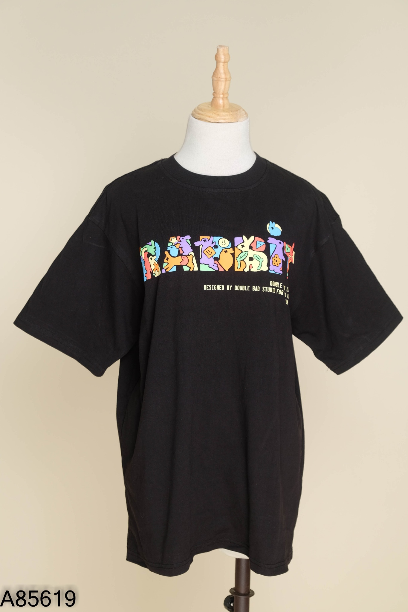 NEWTAG Áo BAD RABBIT đen in hình sắc màu
