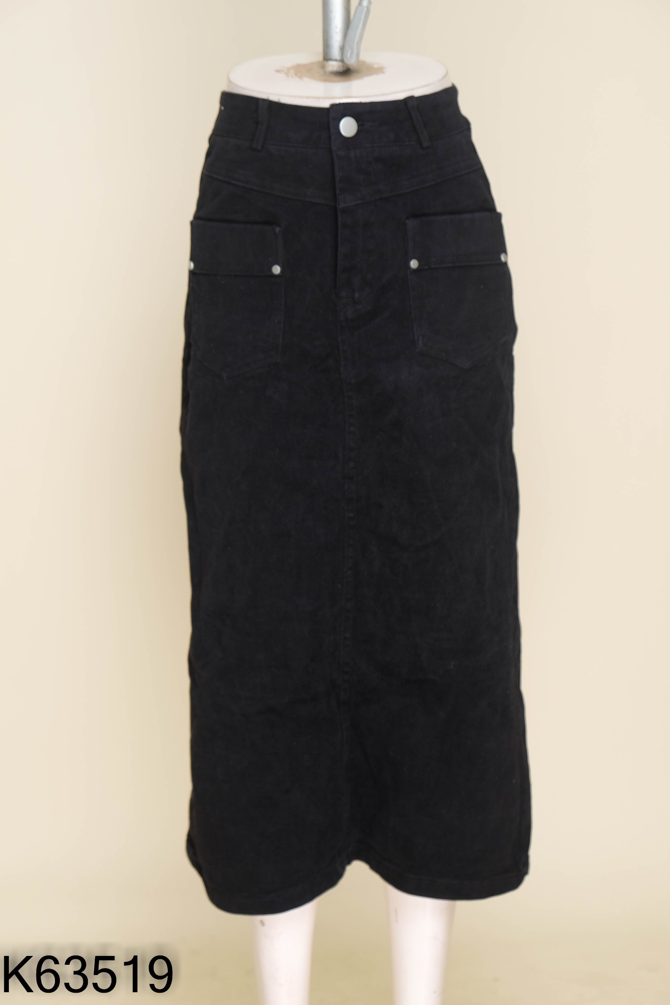 Chân váy jeans đen túi vuông