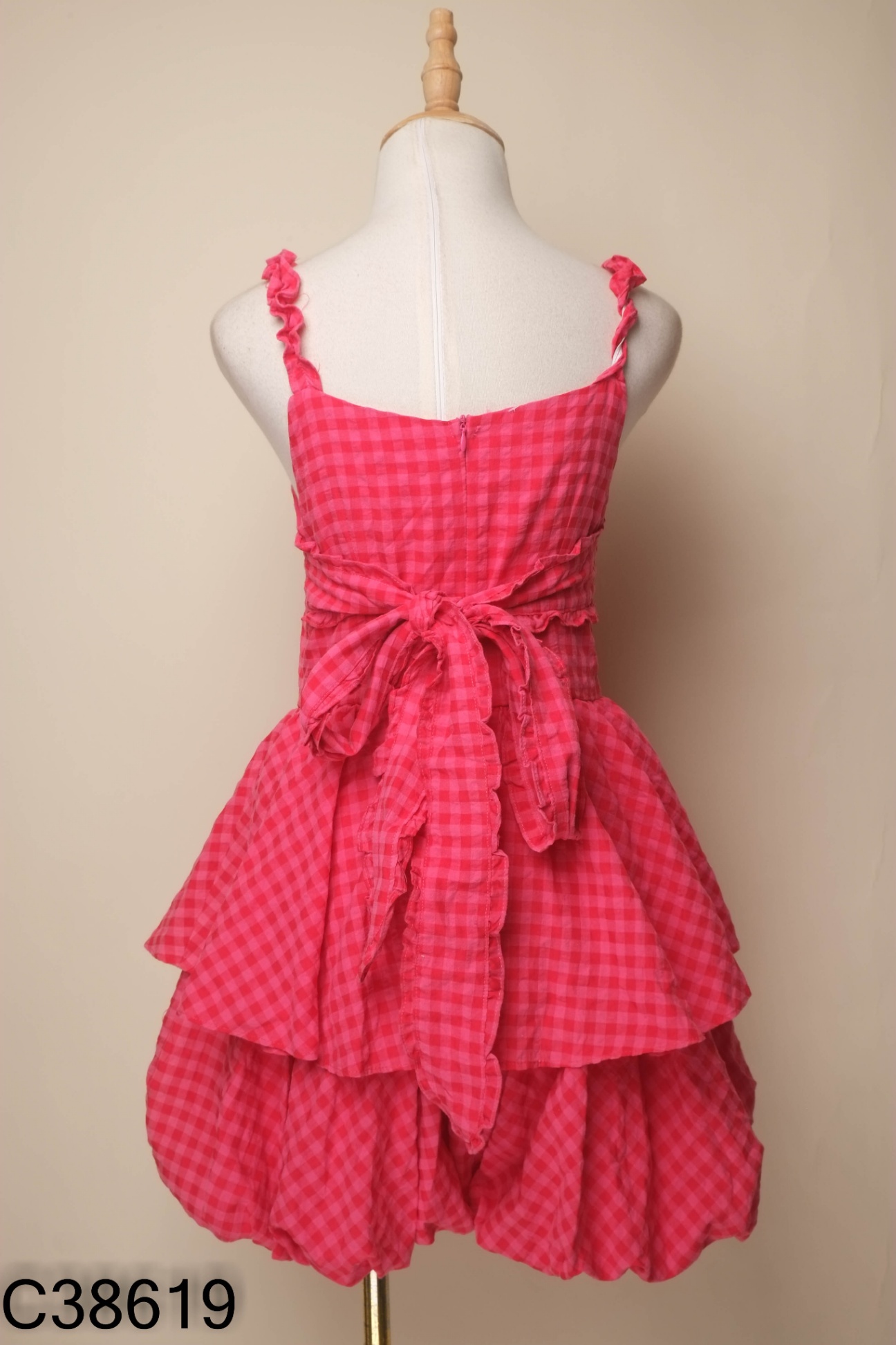 Jumpsuit hồng kẻ caro đỏ