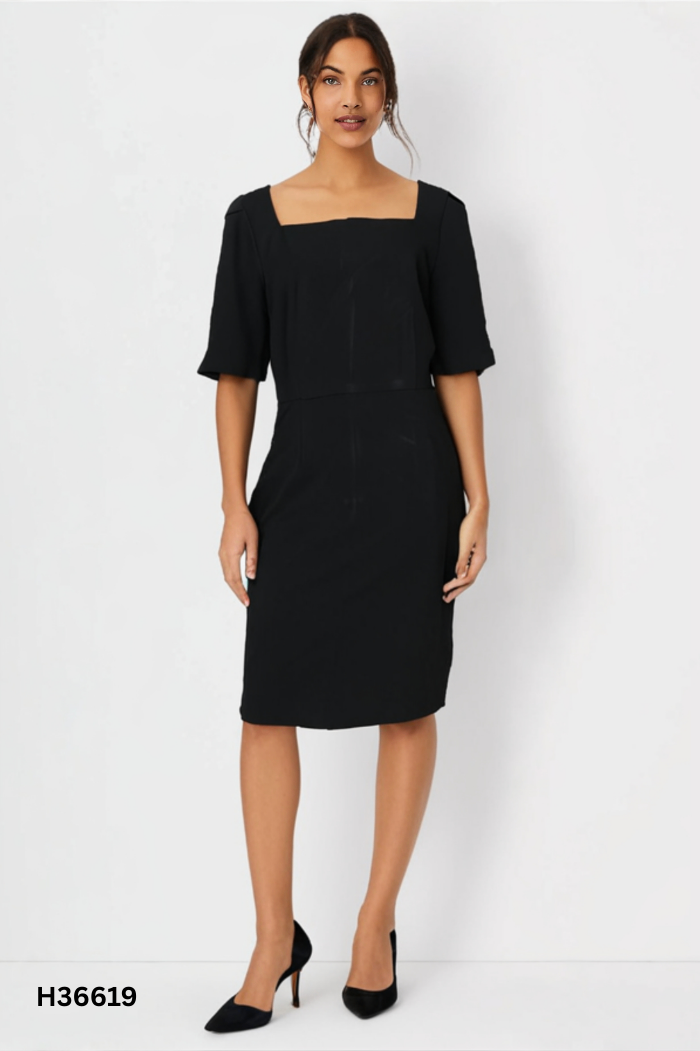 Váy đen ANN TAYLOR cổ vuông