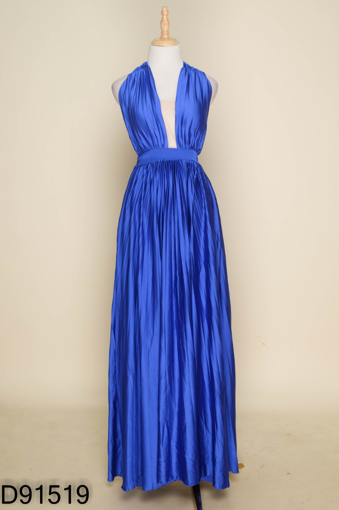 Váy maxi xanh dương dập ly
