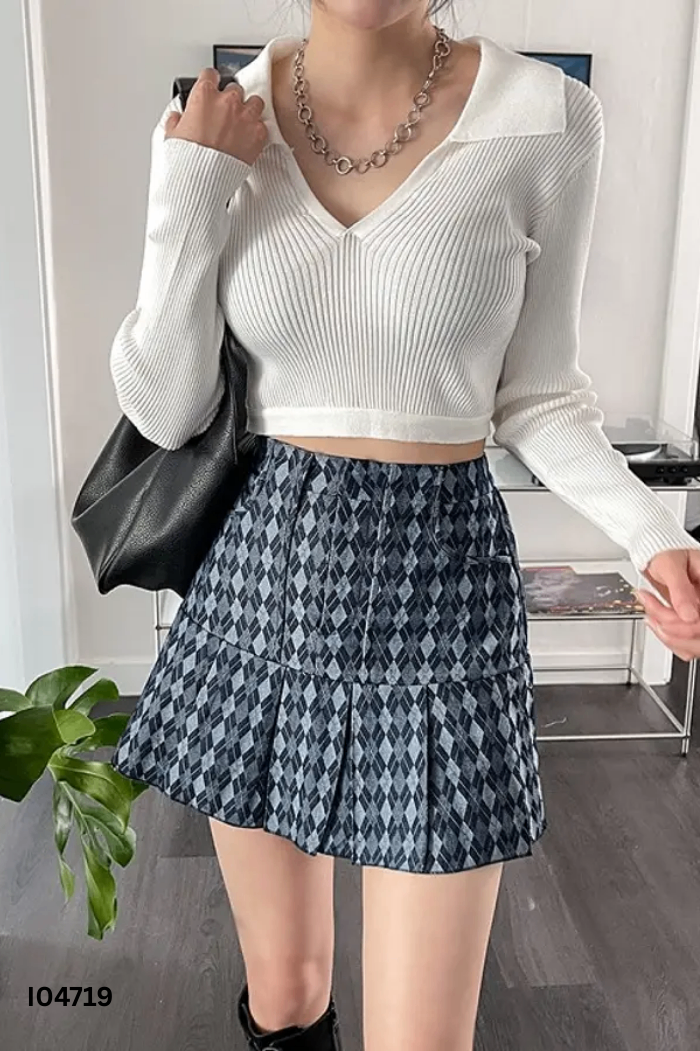 Chân váy jean xanh họa tiết