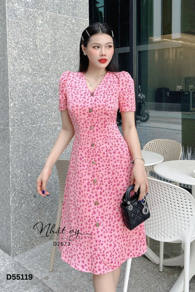 Váy LAEM trắng họa tiết đỏ
