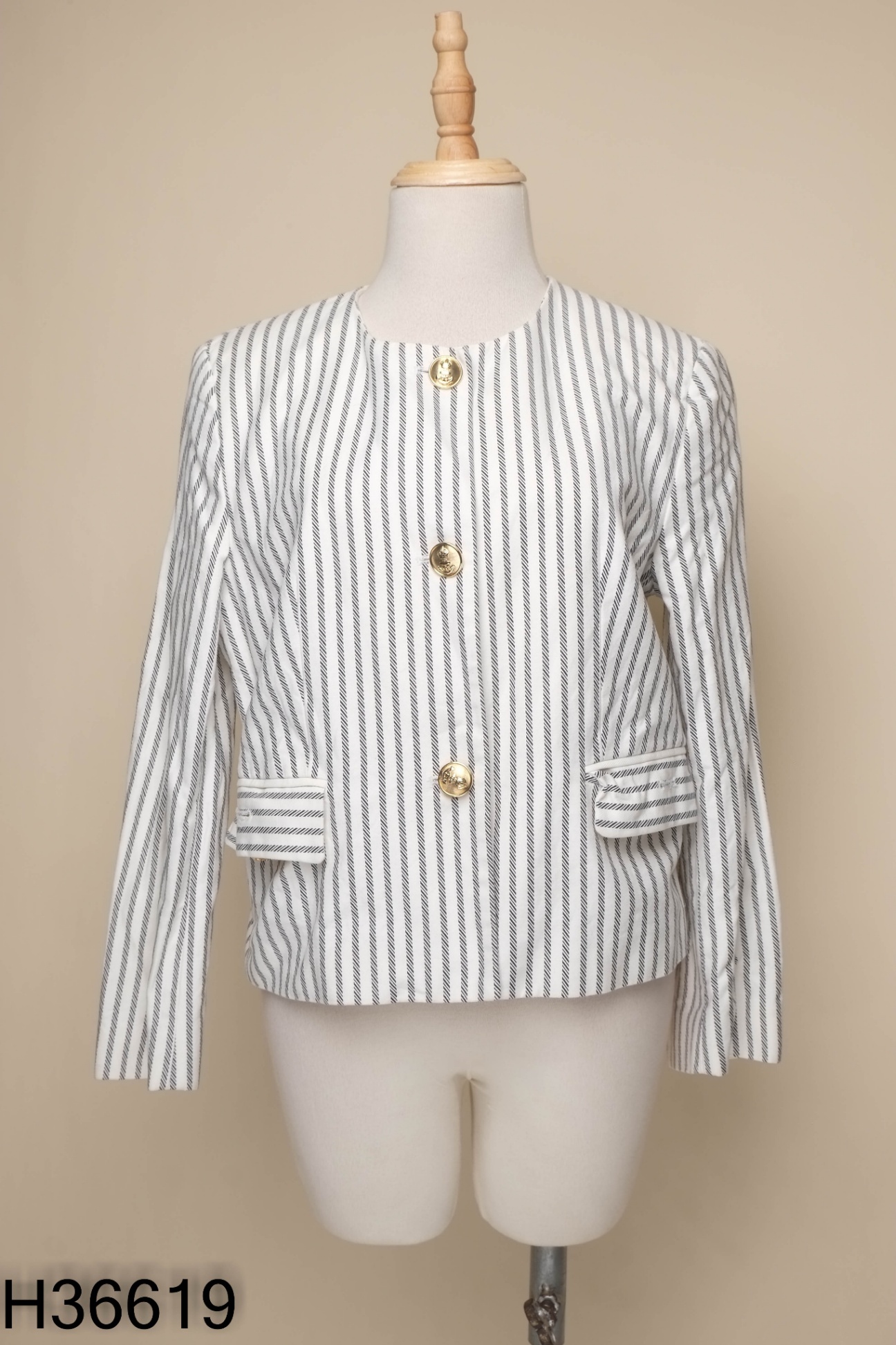 Áo be sọc ZARA phối cúc vàng