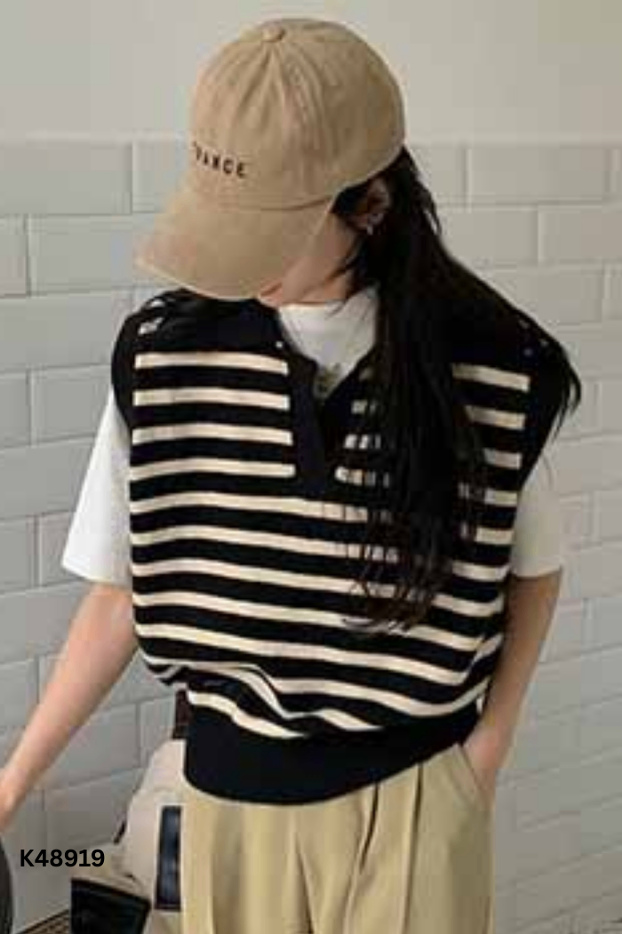 Áo đen kẻ trắng cổ bẻ