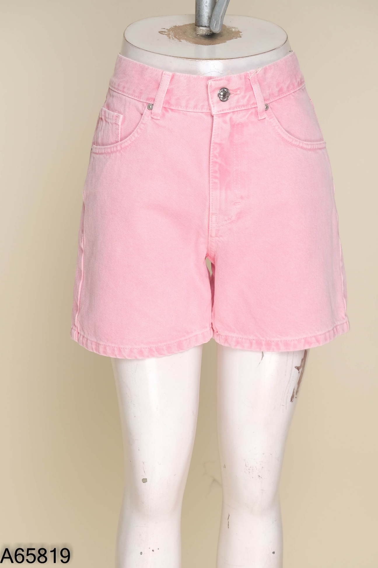NEWTAG Quần shorts MANGO jeans hồng