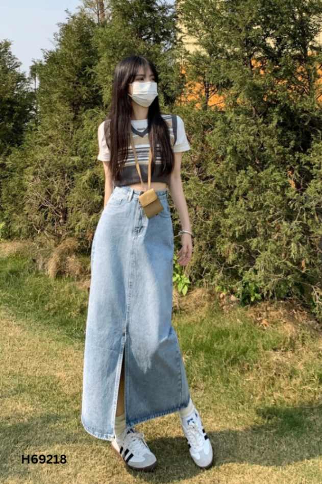 Chân váy jean xanh sáng