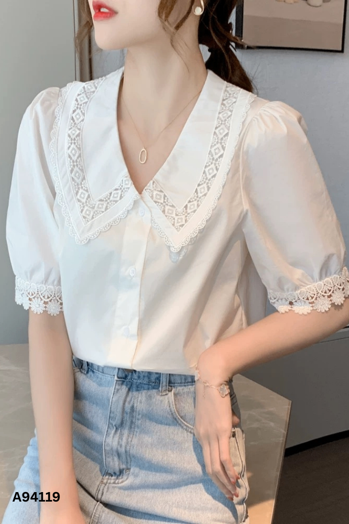 Áo sơ mi trắng viền ren
