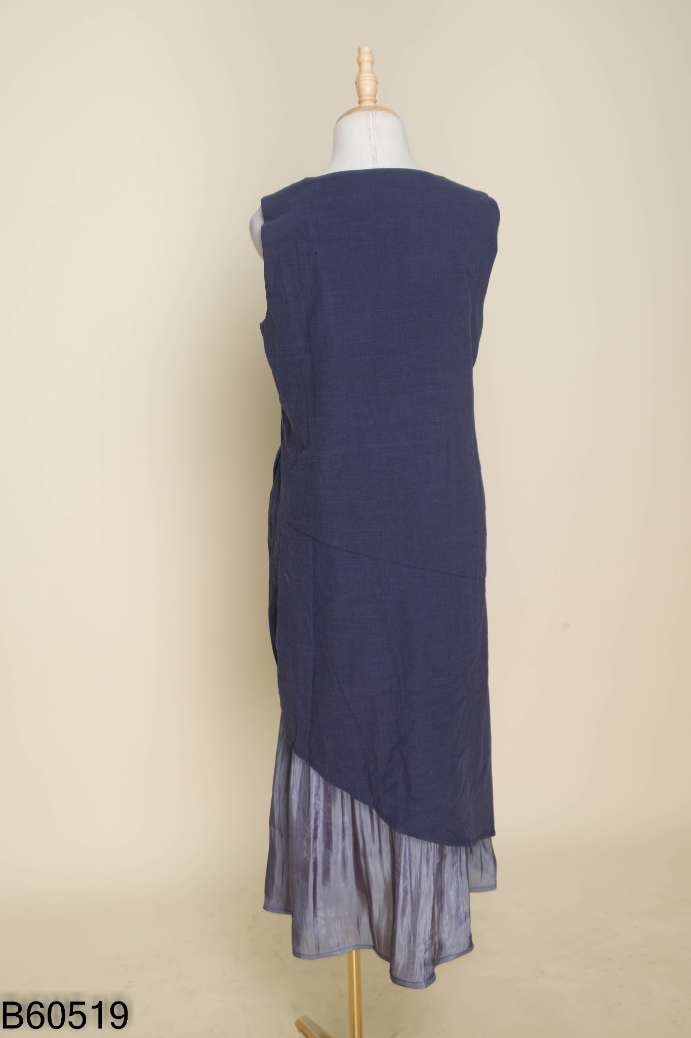 Váy linen xanh than phối organza