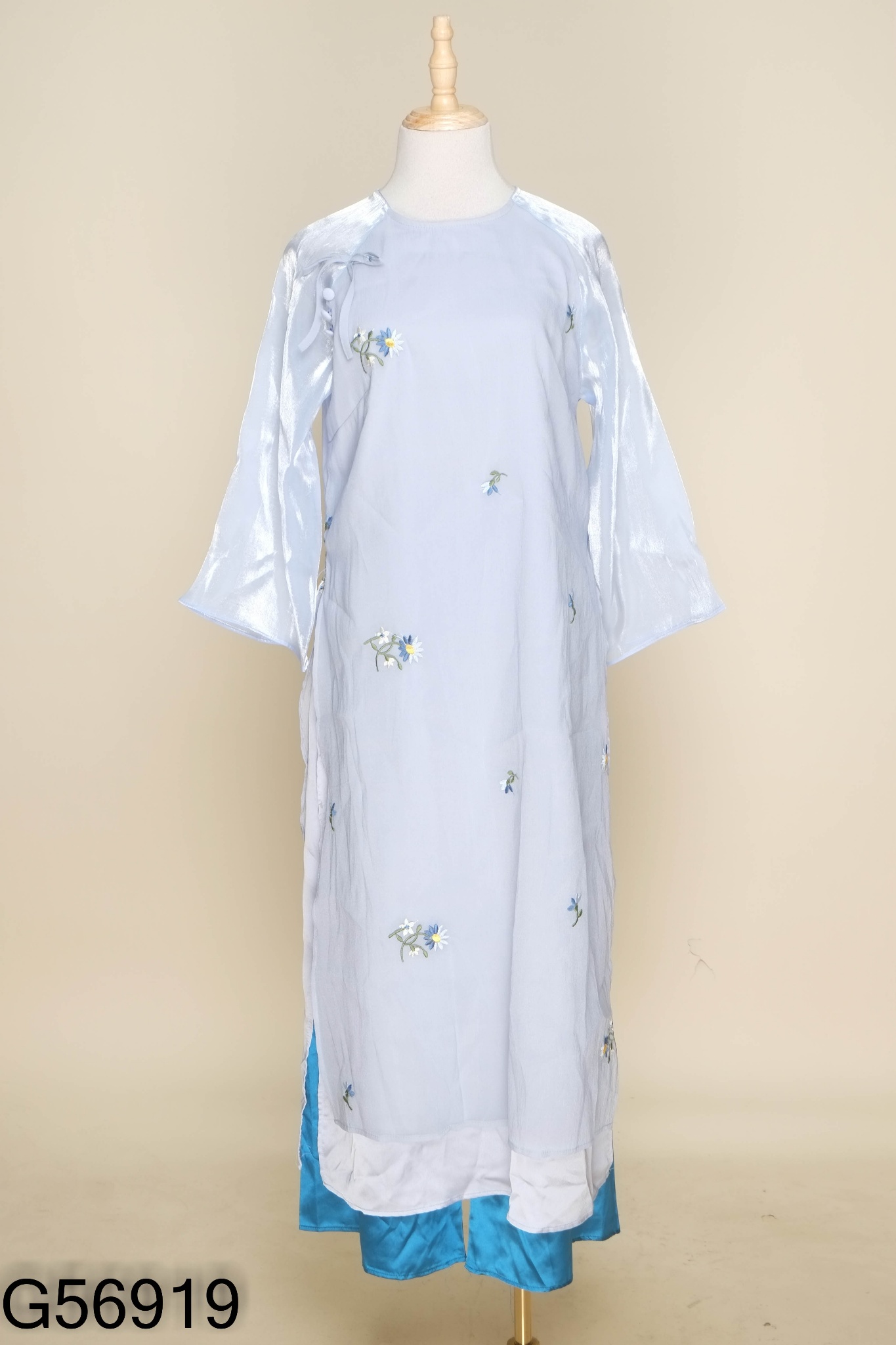 Set áo dài xanh thêu hoa + quần lụa xanh
