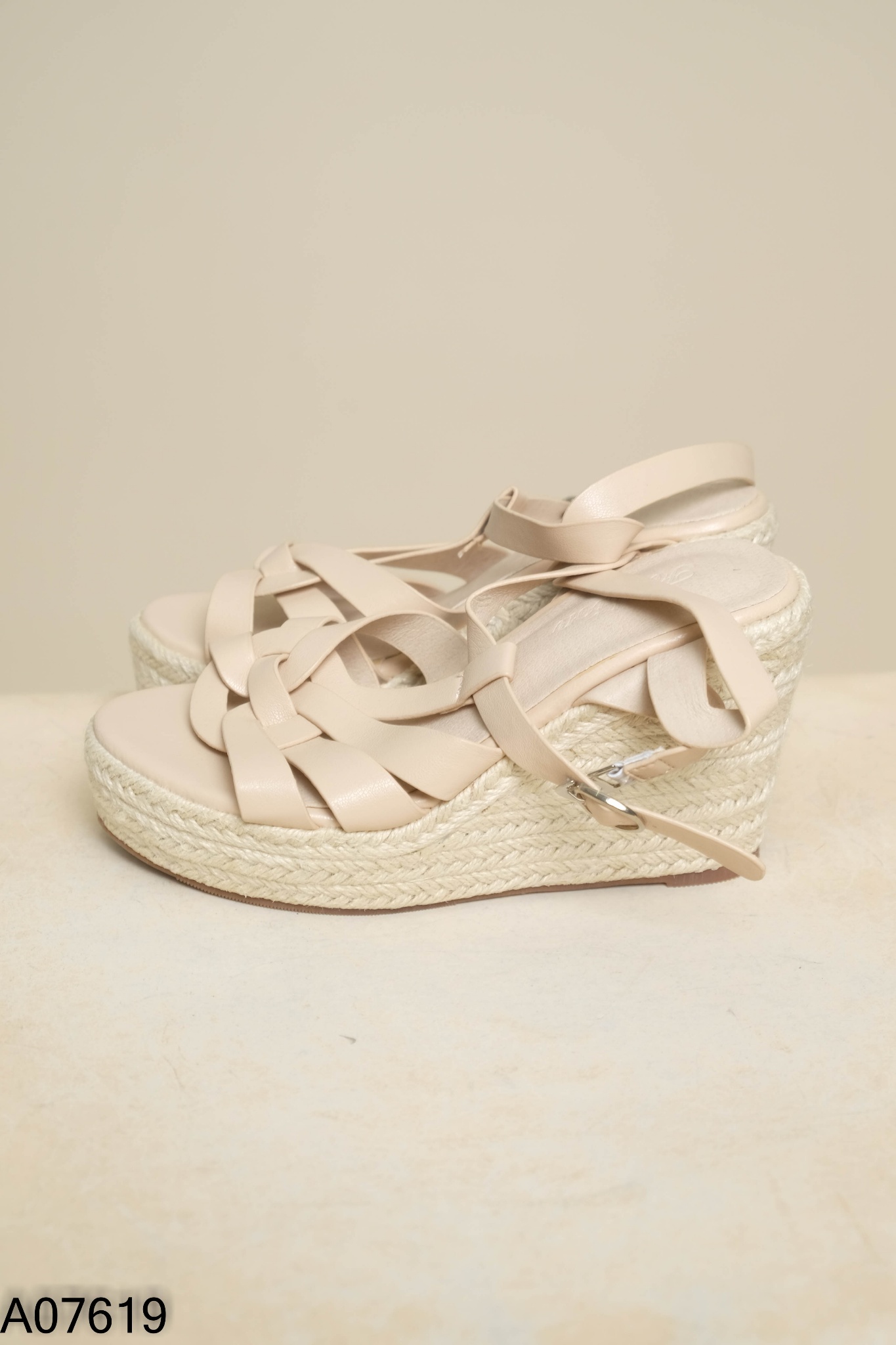 Sandals đế xuồng be phối cói
