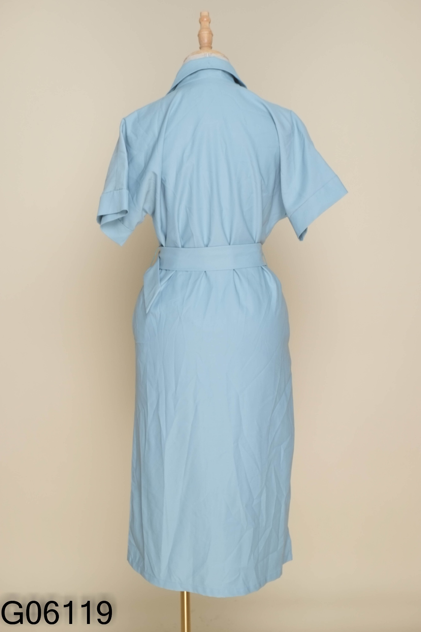 Váy cổ vest xanh ngọc