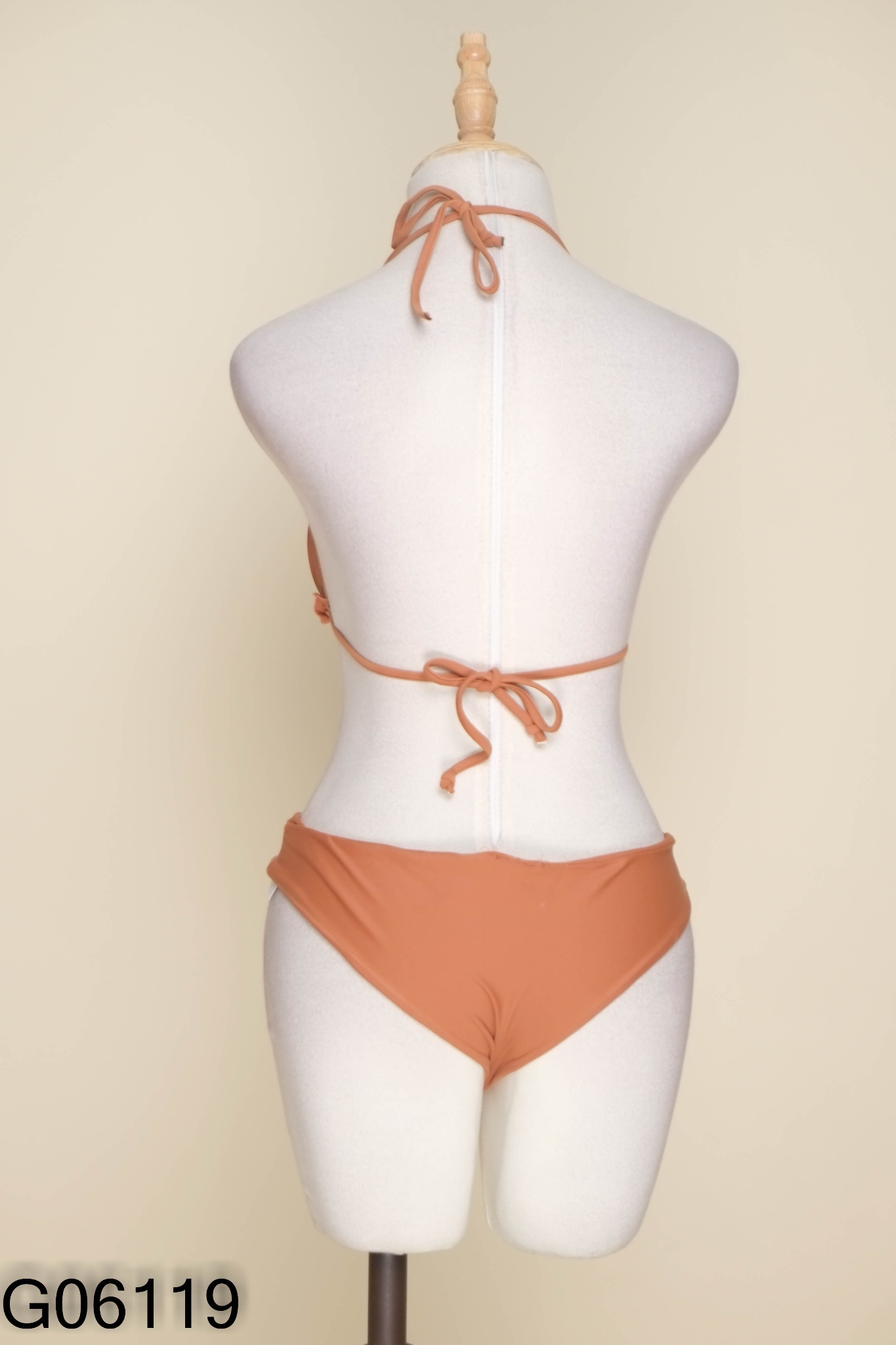 Set bikini nâu hai mảnh
