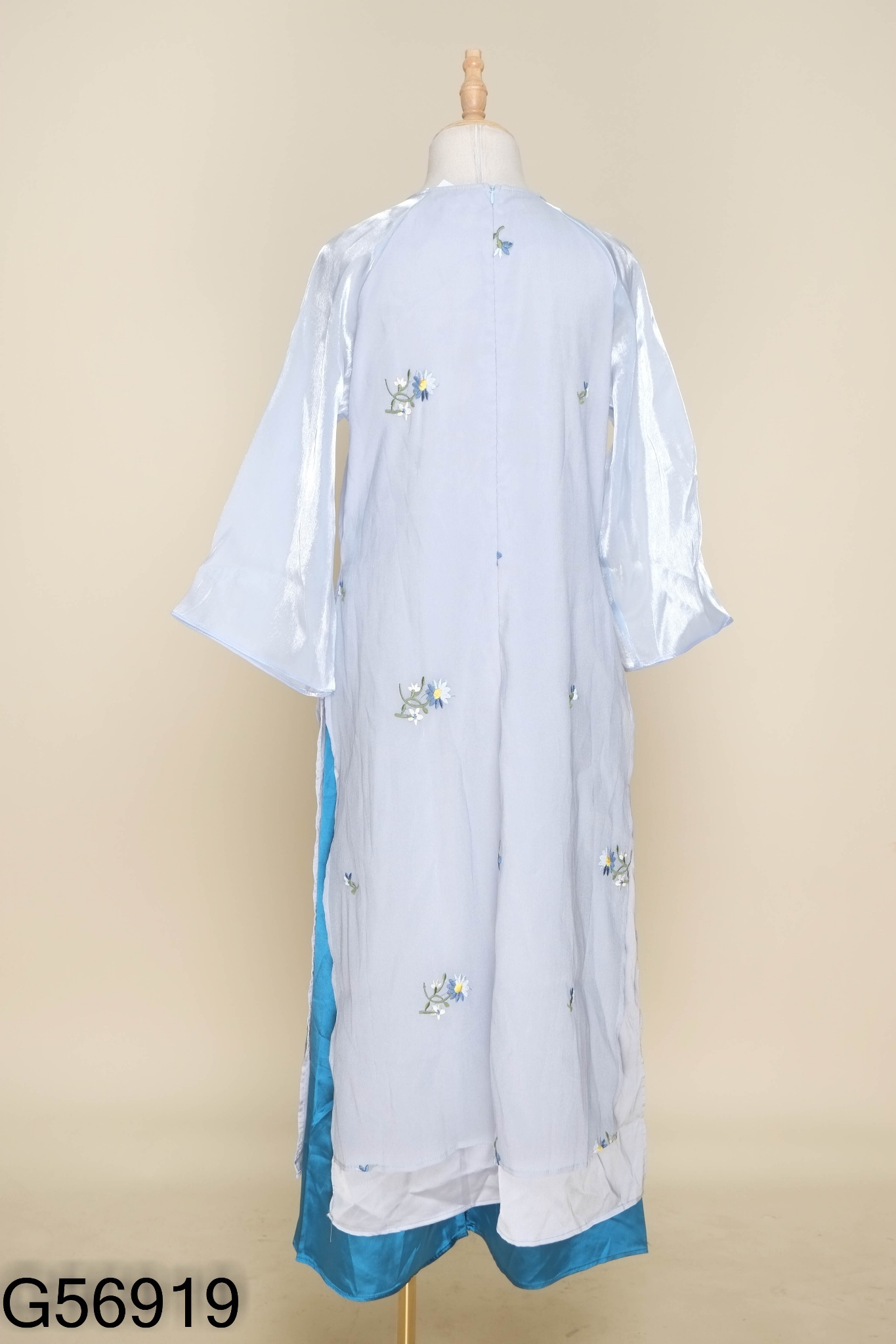 Set áo dài xanh thêu hoa + quần lụa xanh