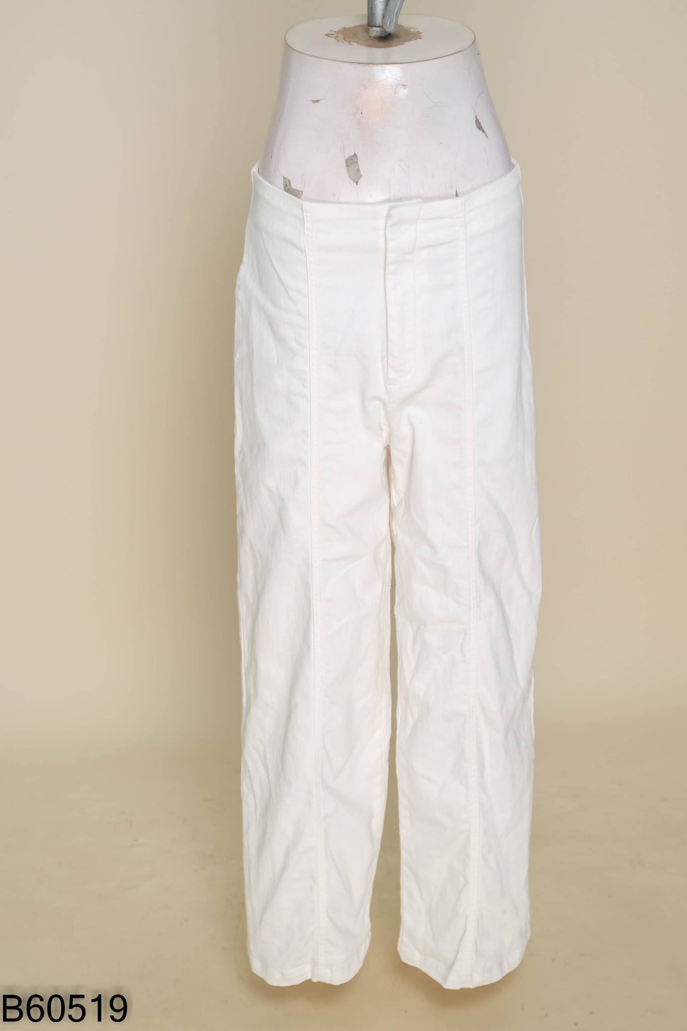 Quần jeans trắng ống rộng