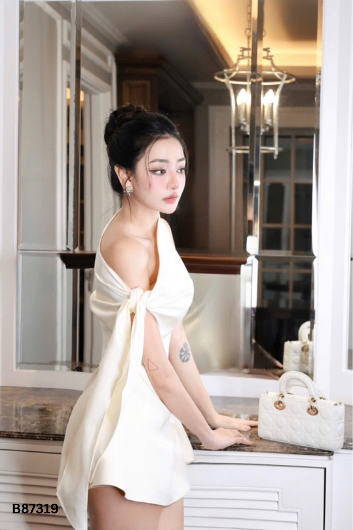 Váy be buộc lệch vai
