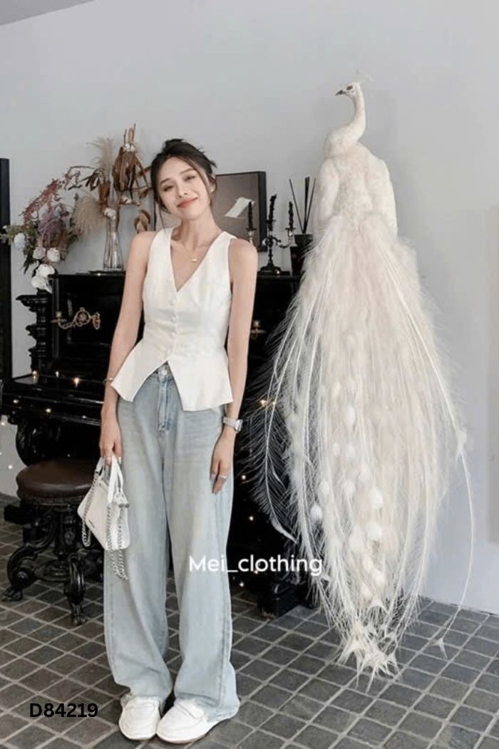 Áo gile trắng phối cúc