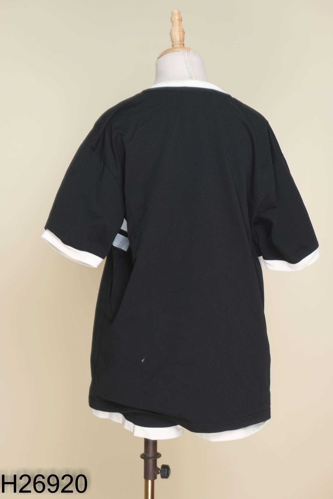 SET Áo đen in chữ trắng + quần shorts KIDS