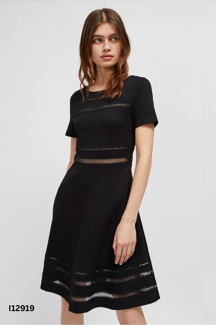 Váy đen FRENCH CONNECTION viền ren