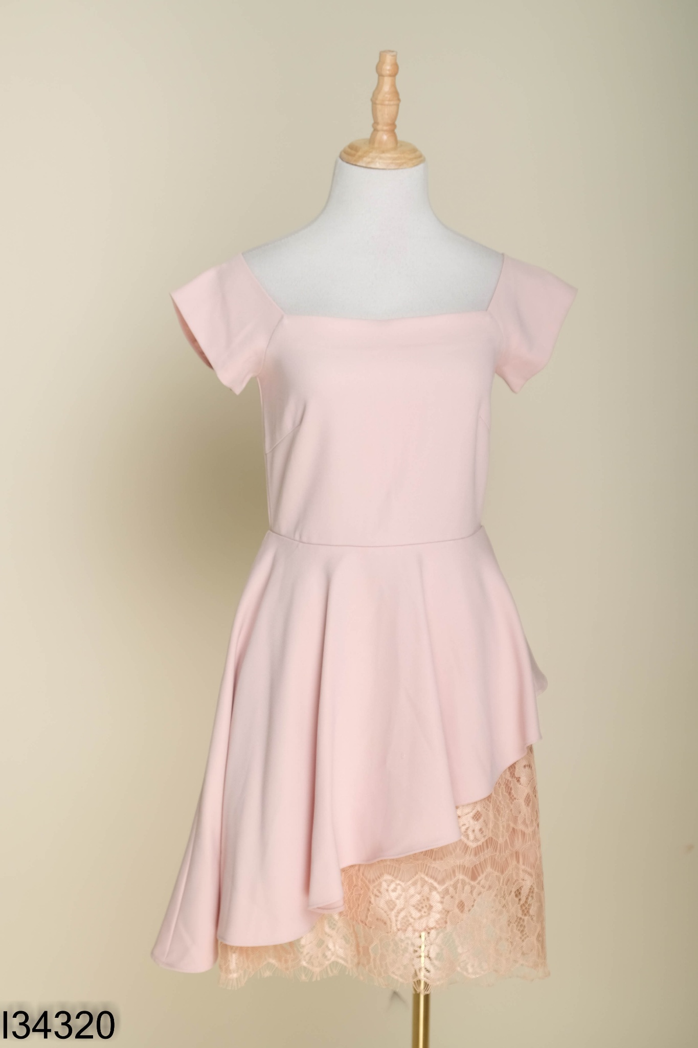 Váy CHARME STORE be phối ren