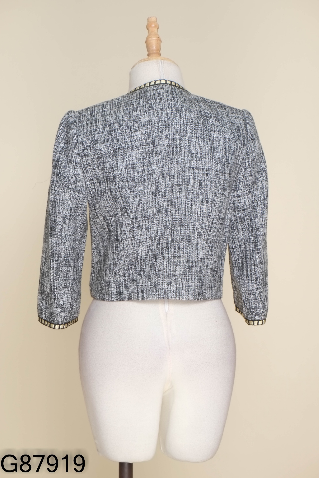Áo khoác QUYNH BOUTIQUE xám ánh nhũ