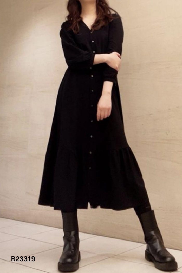 Váy đen UNIQLO phối cúc buộc eo