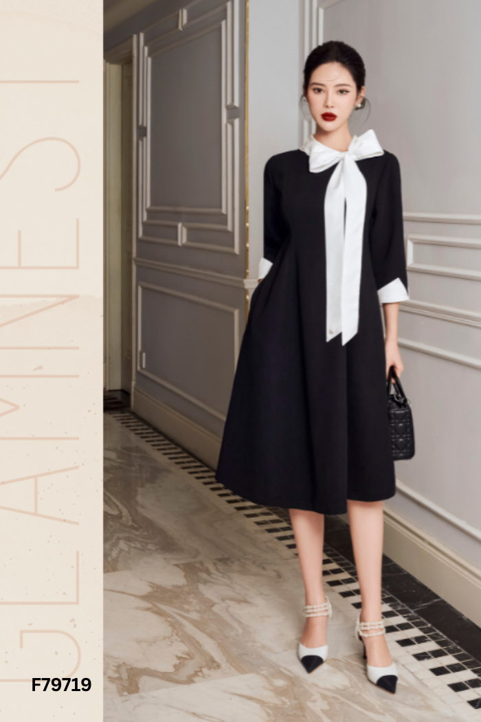 Váy GLAM NEST đen phối nơ trắng