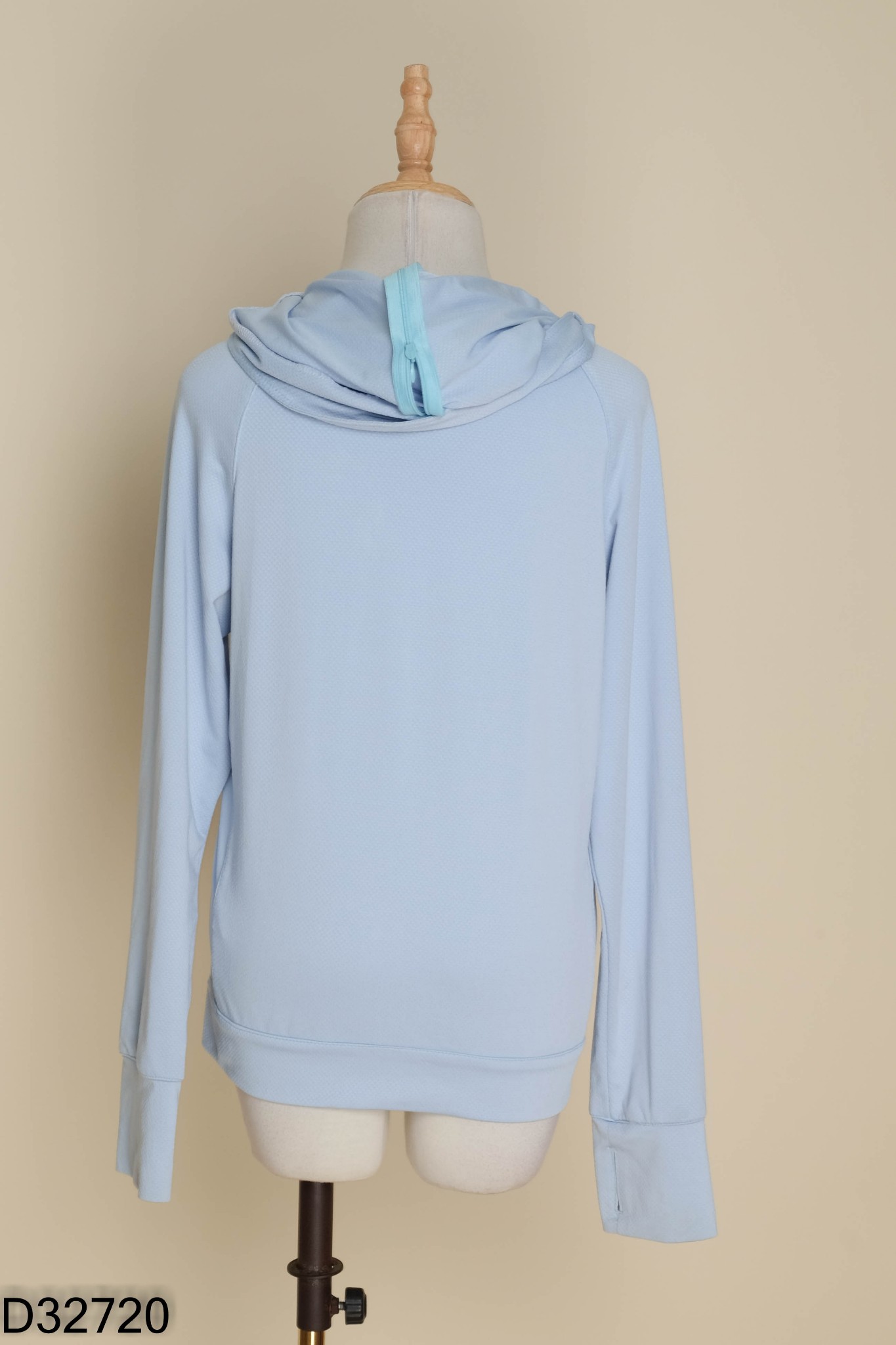Áo chống nắng UNIQLO xanh trơn