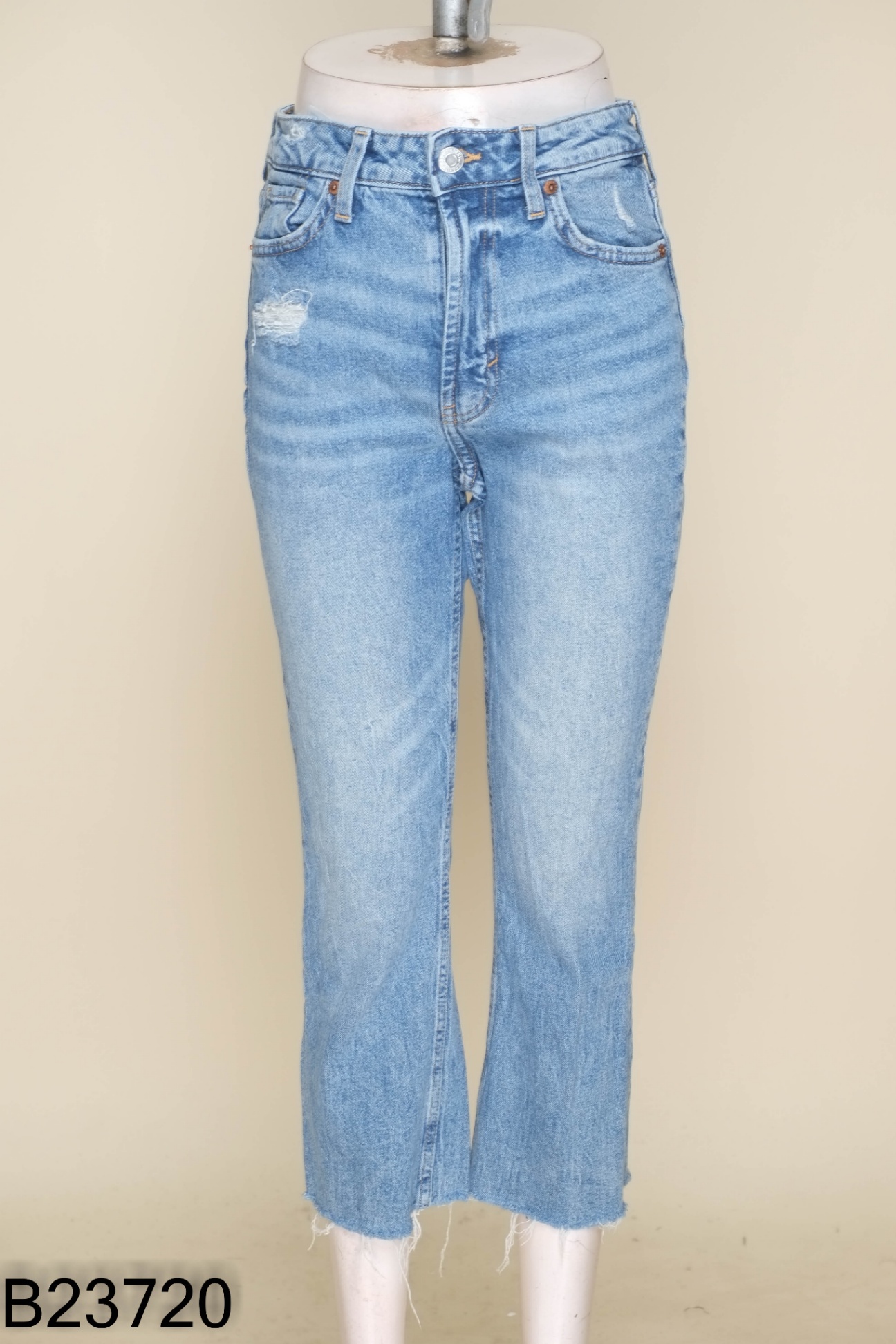 Quần jeans HM xanh rách