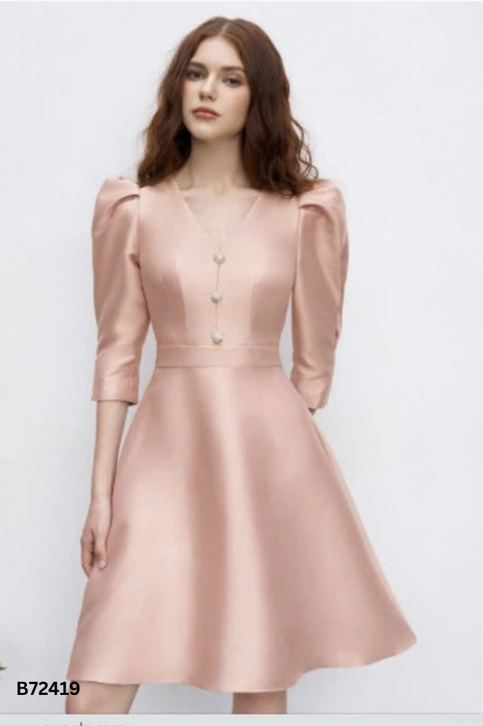 Váy taffta hồng ADORE DRESS cúc đá