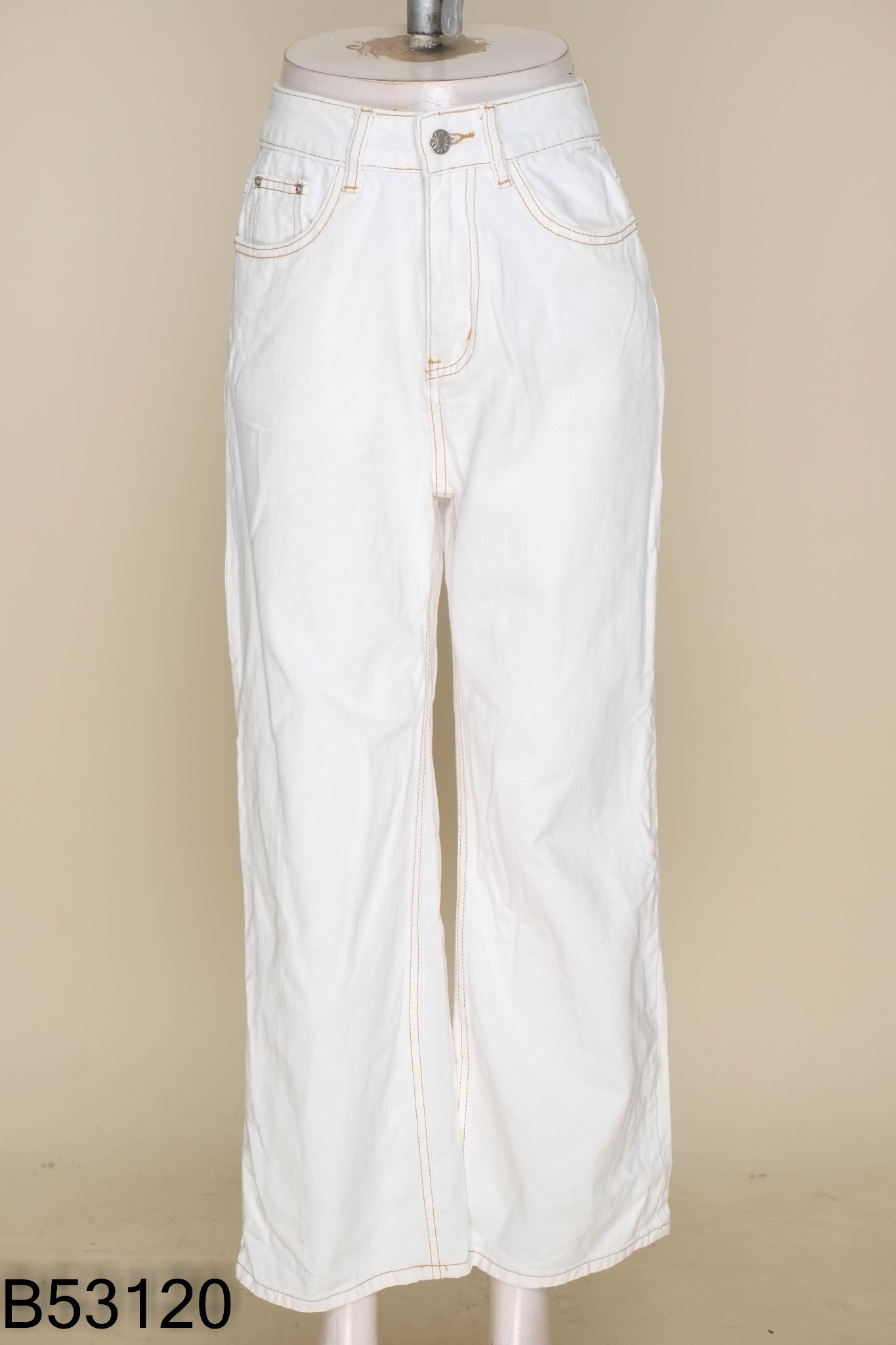 Quần jeans trắng viền chỉ nâu