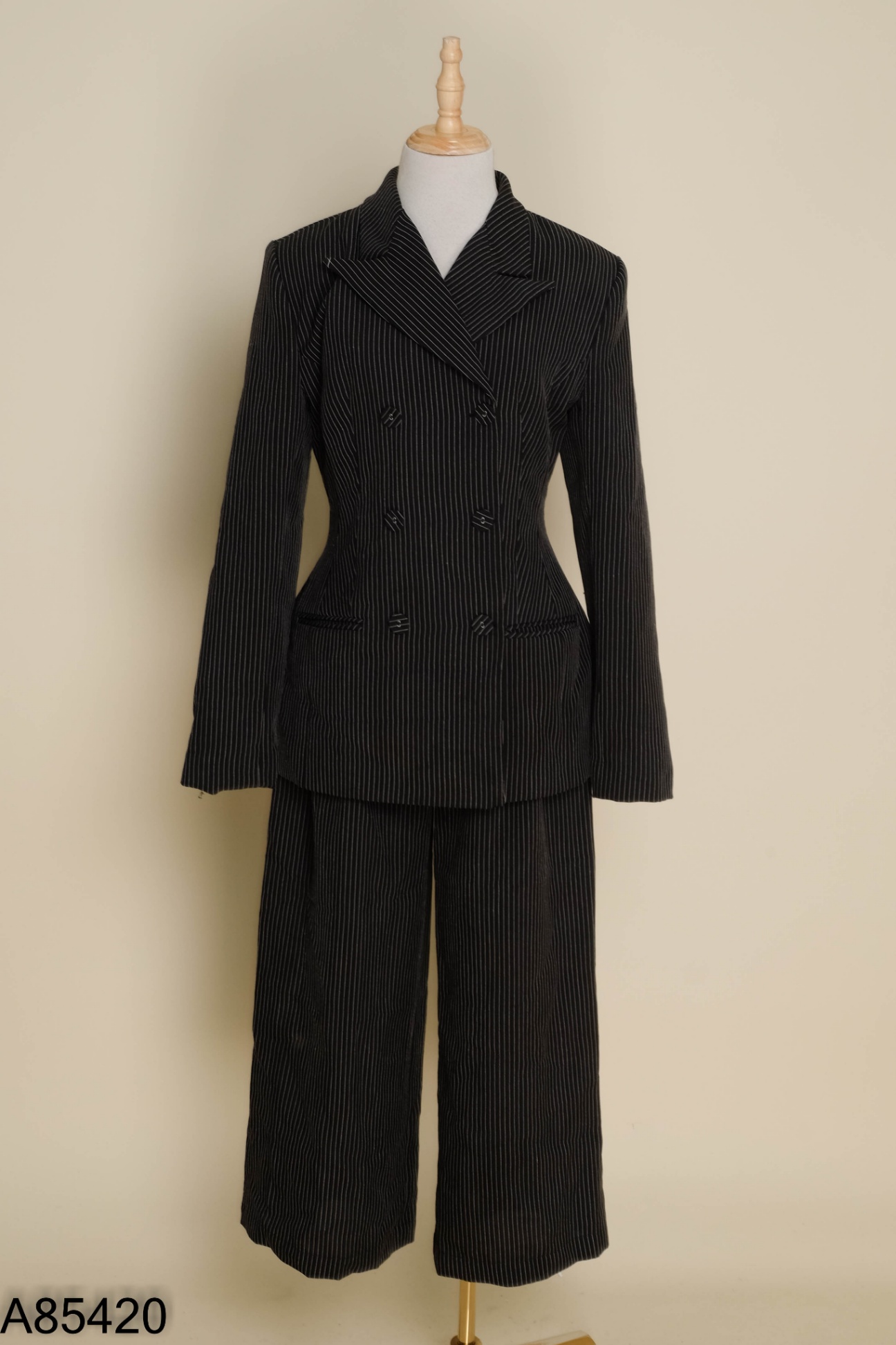 SET Blazer đen kẻ trắng + quần dài
