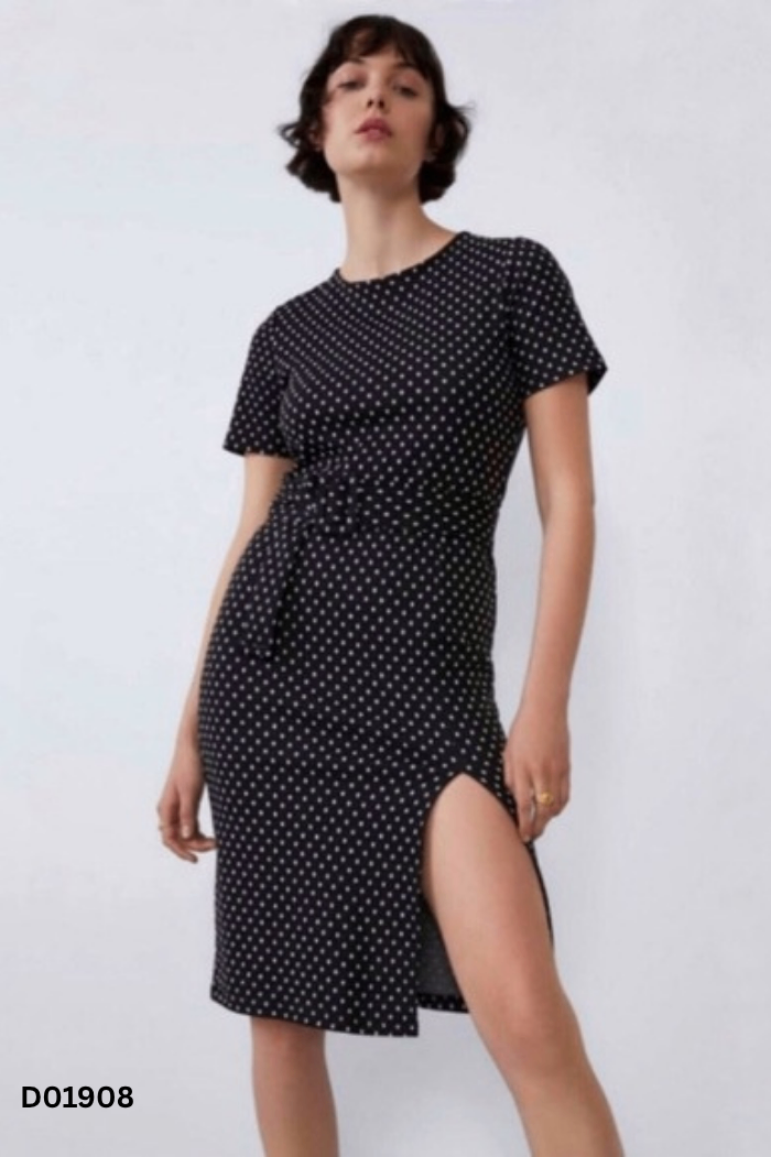 Váy đen ZARA chấm bi kèm đài (cắt tag)
