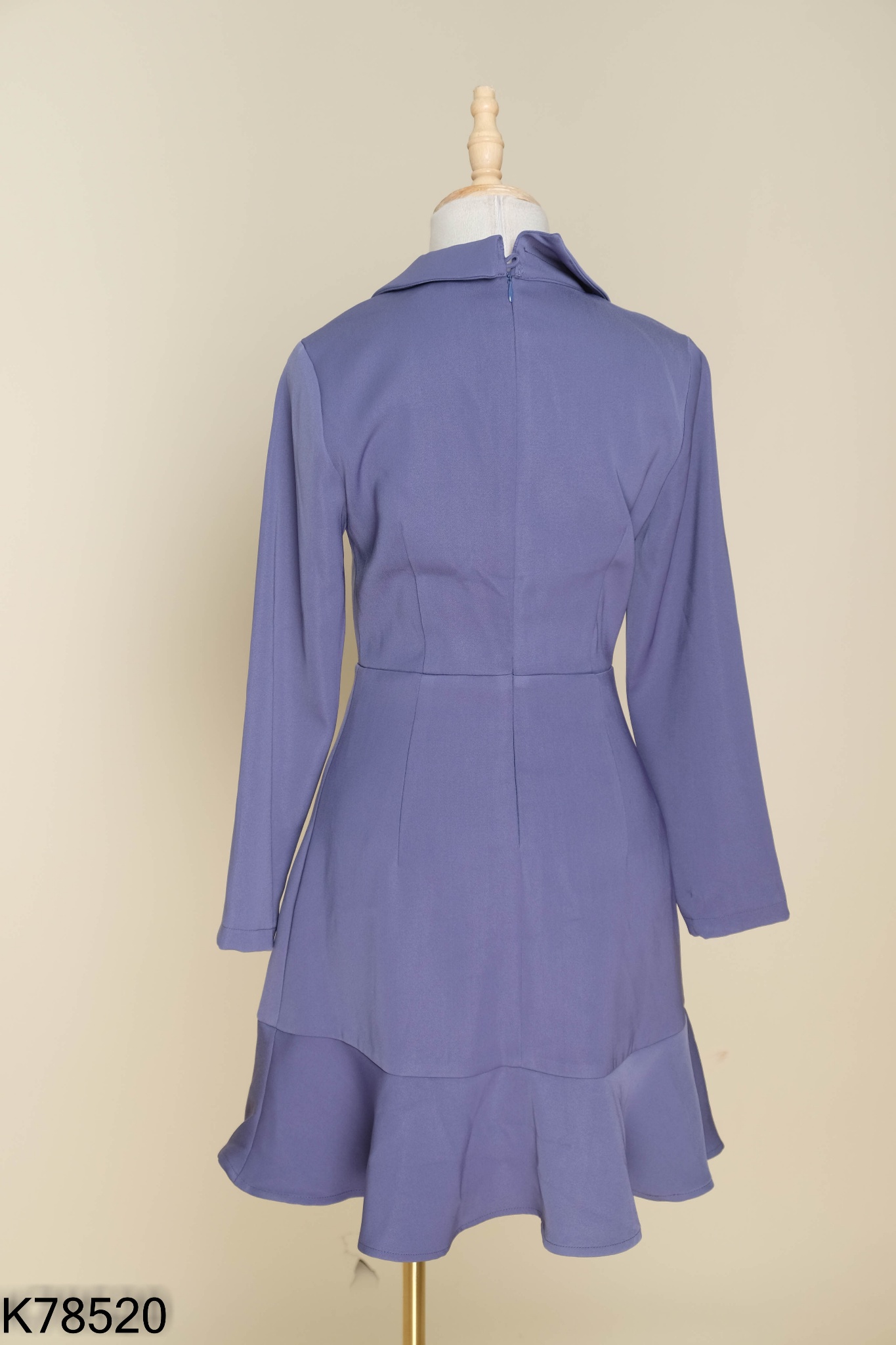Váy xanh UP TO SECONDS cổ vest